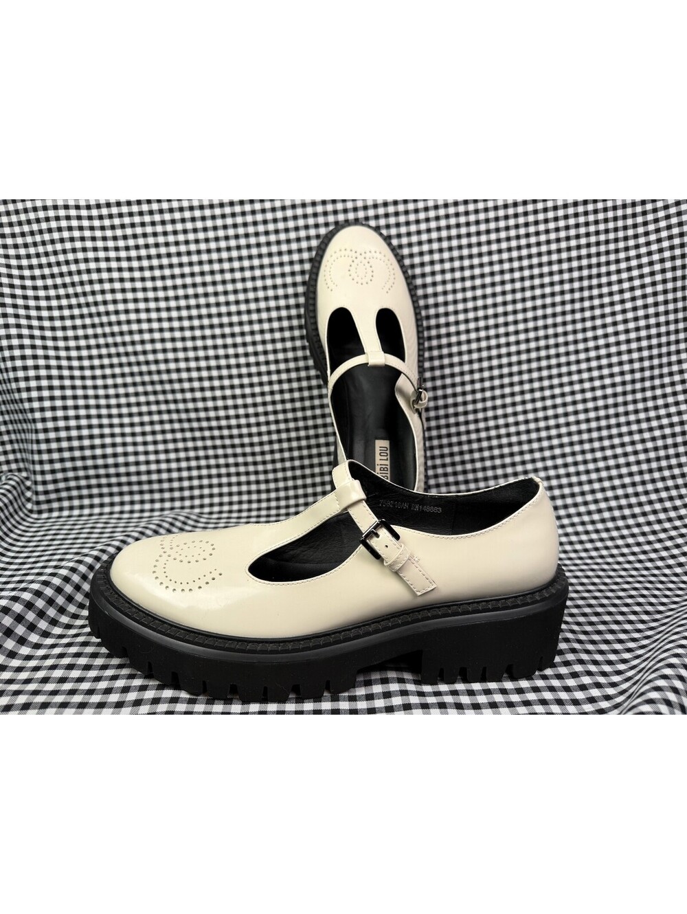 Anthropologie X Bibi Lou Cathy Cream T-Strap Mary Jane Lug Shoes EU 41 / US 10